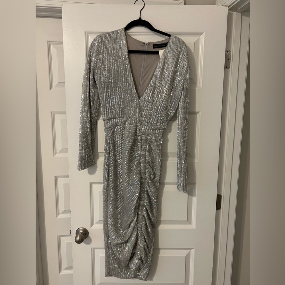 Long sleeved, Sequins Dress (Great Fit)